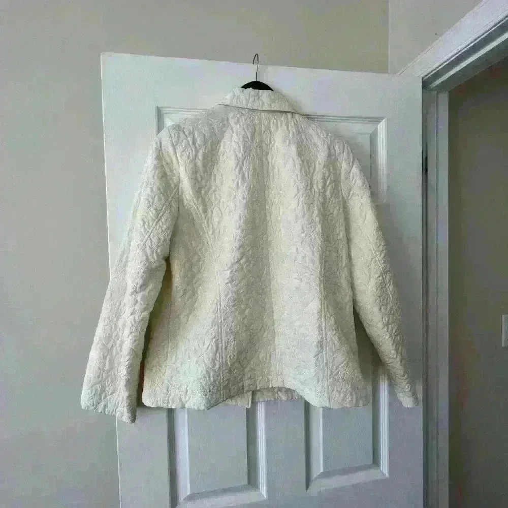 Requirements white jacket - Picture 4 of 8